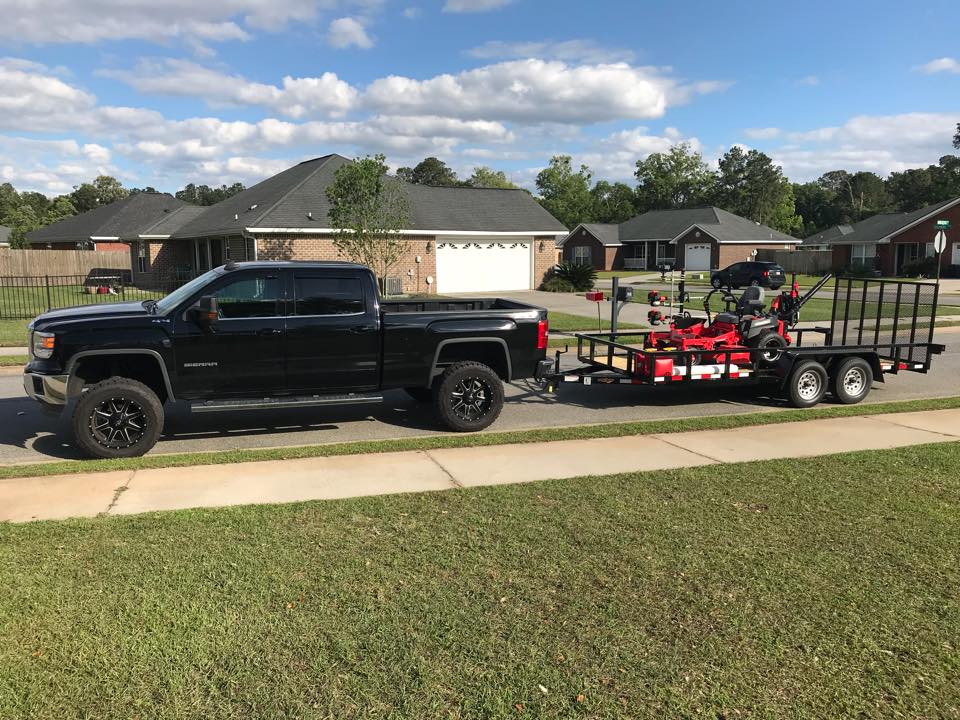 Beautiful lawn maintained by Tee It Up Lawn Care